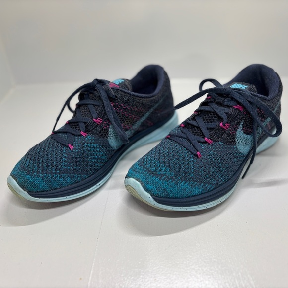 Women's Nike Flyknit Lunar 3 Blue and Pink Running shoes Size 7 - Picture 1 of 11